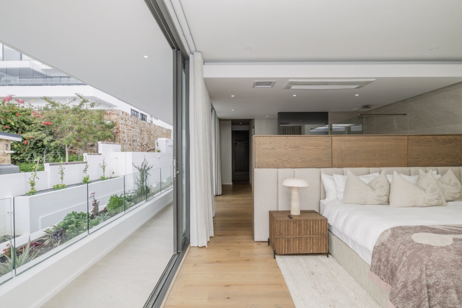 4 Bedroom Property for Sale in Fresnaye Western Cape